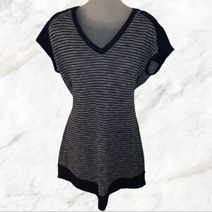 Athleta Hooded Short-Sleeve Shirt - Size Small‎